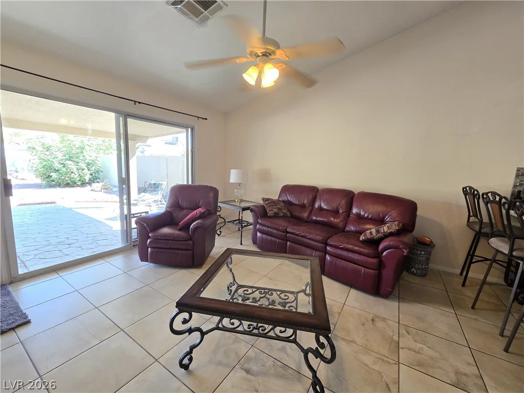 6214 Belgium, Las Vegas, NV 89122