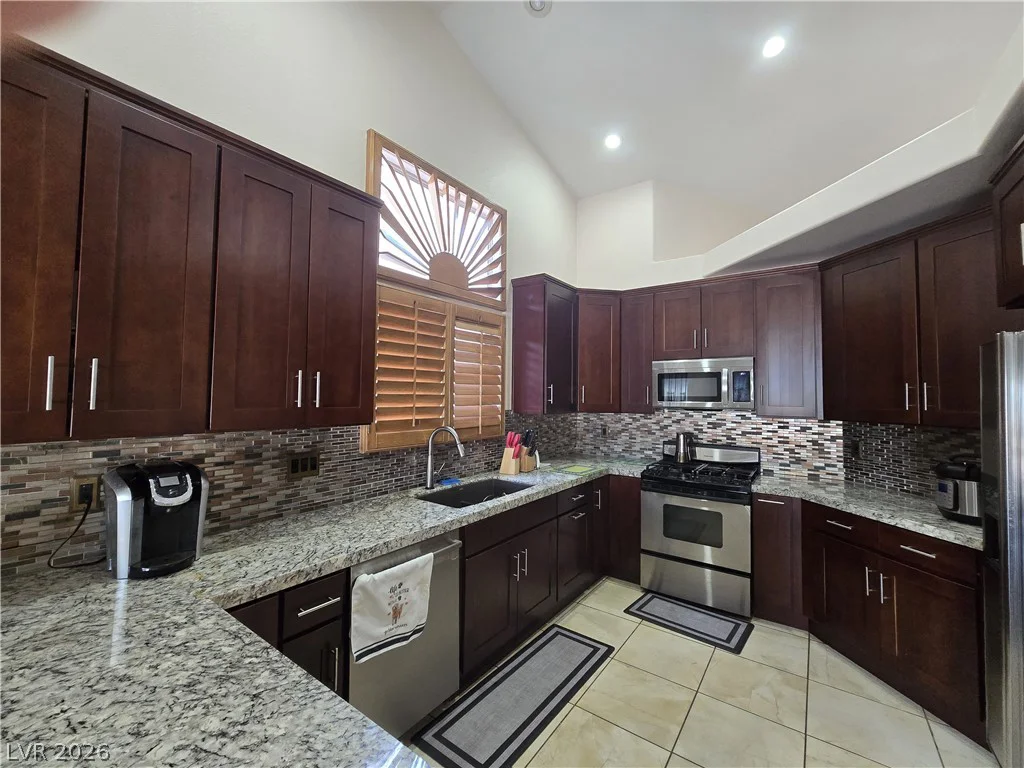 6214 Belgium, Las Vegas, NV 89122
