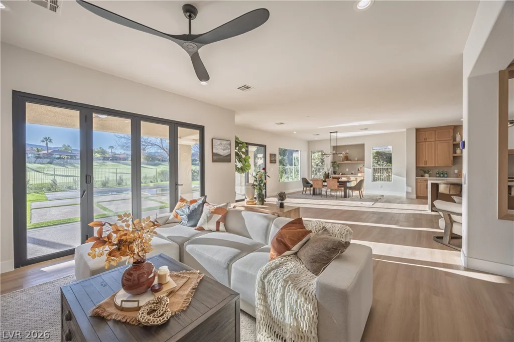10248 Andante, Las Vegas, NV 89135