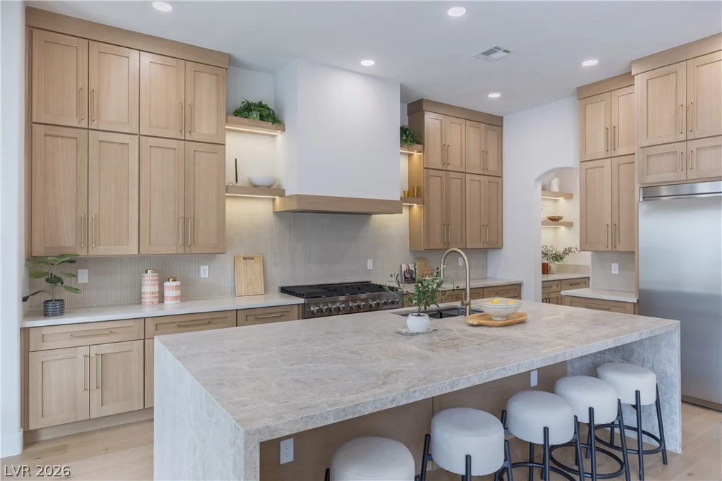 305 Prince Charming, Las Vegas, NV 89145