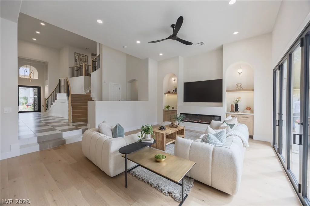 305 Prince Charming, Las Vegas, NV 89145
