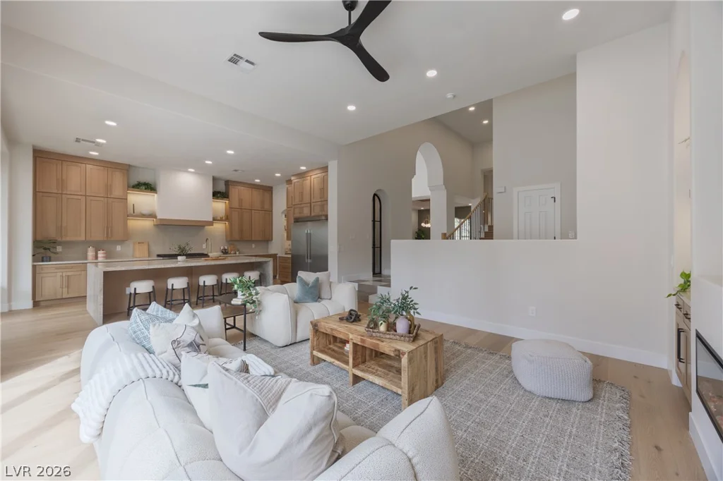 305 Prince Charming, Las Vegas, NV 89145