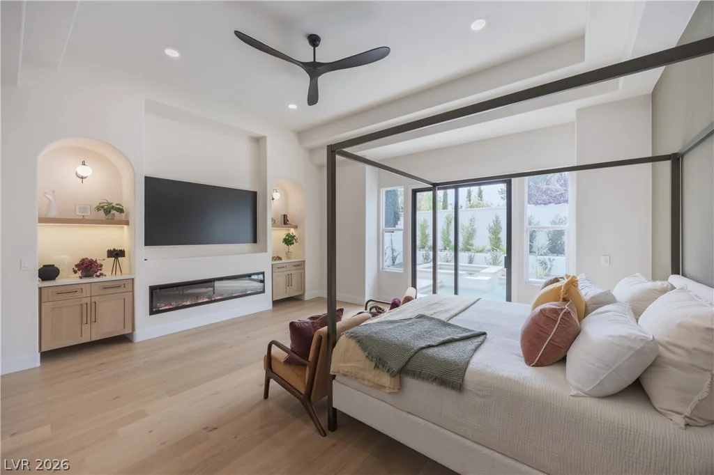305 Prince Charming, Las Vegas, NV 89145