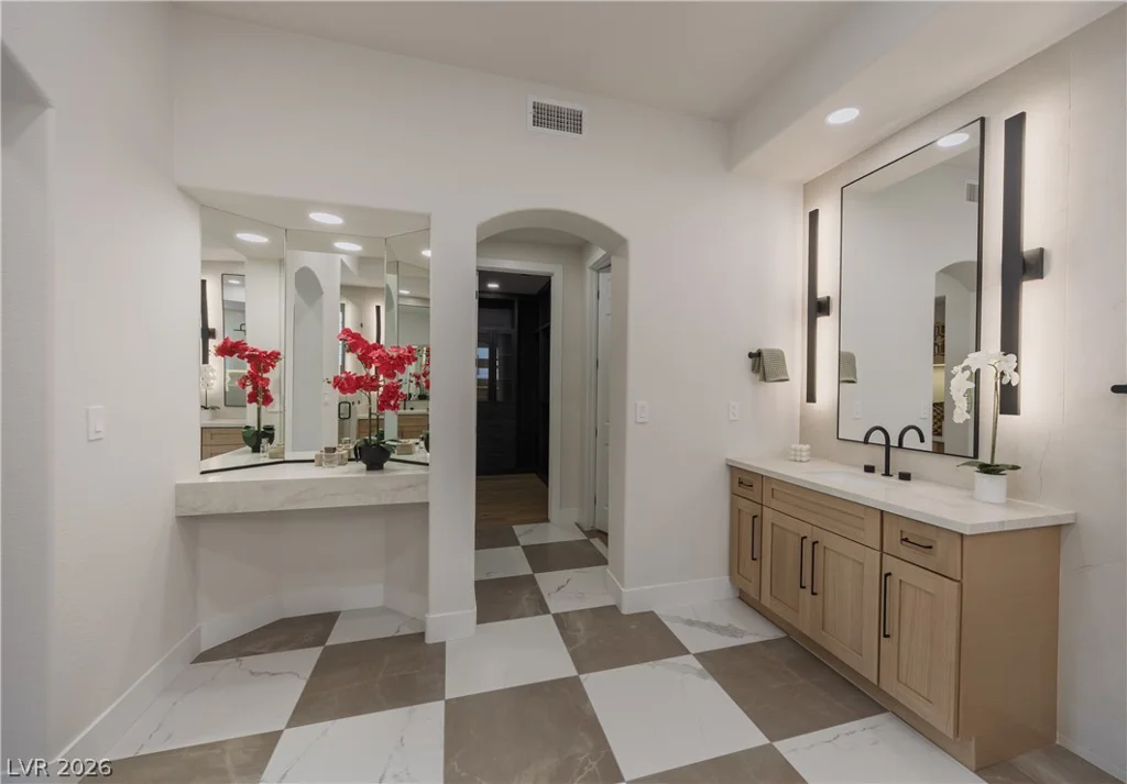 305 Prince Charming, Las Vegas, NV 89145