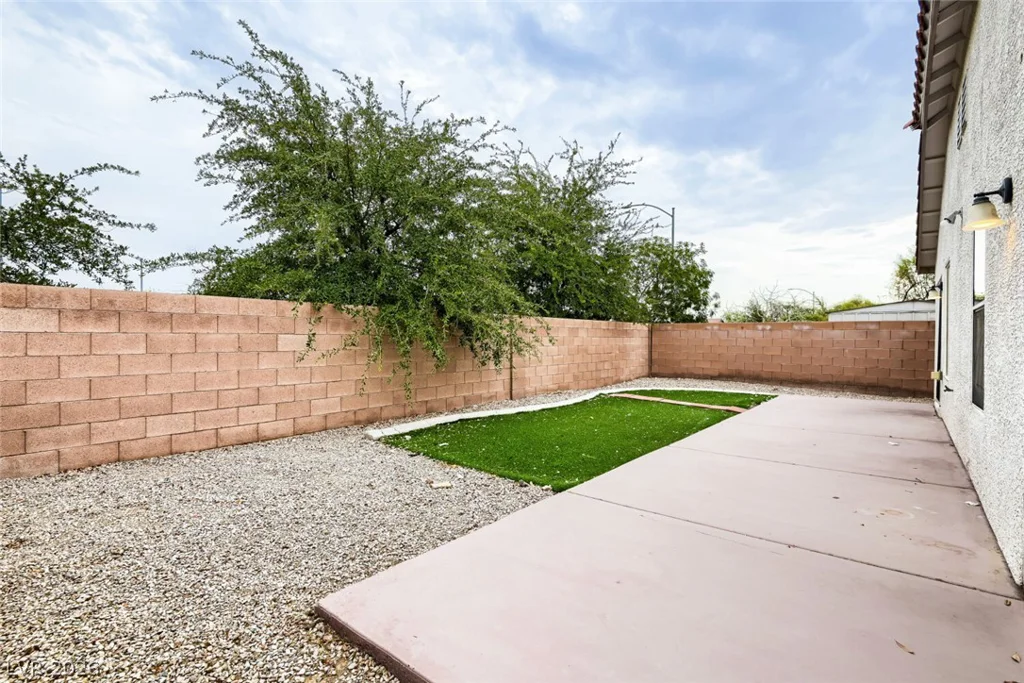 110 Bella Milano, Las Vegas, NV 89183