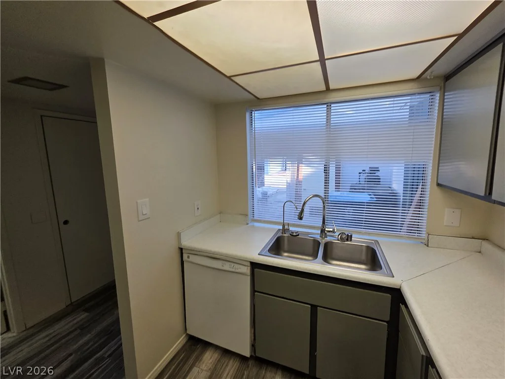 4232 Kona Coast, Las Vegas, NV 89121