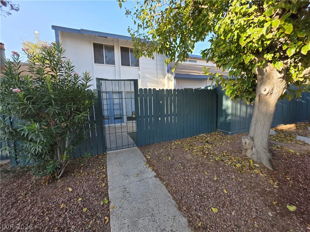 4232 Kona Coast, Las Vegas, NV 89121
