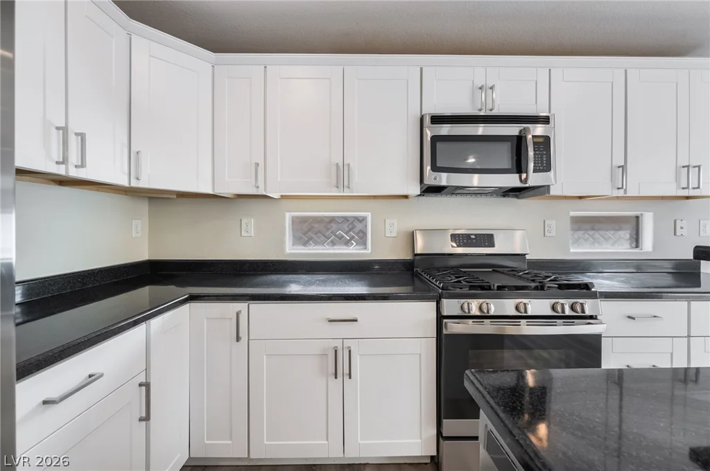 5965 Blackberry Field, Las Vegas, NV 89142