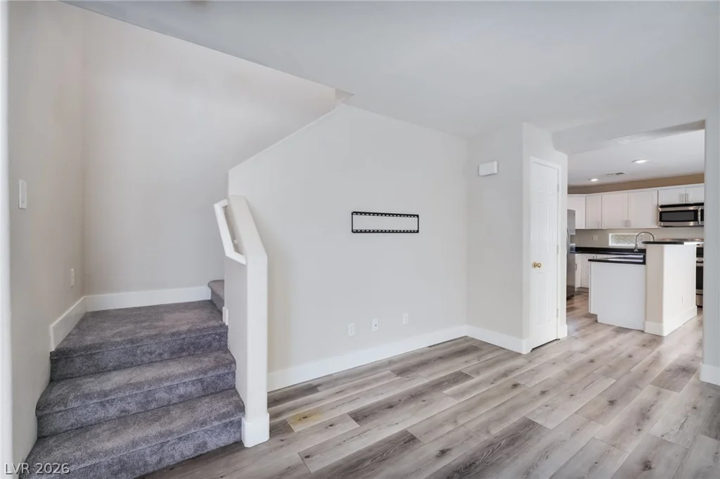 5965 Blackberry Field, Las Vegas, NV 89142
