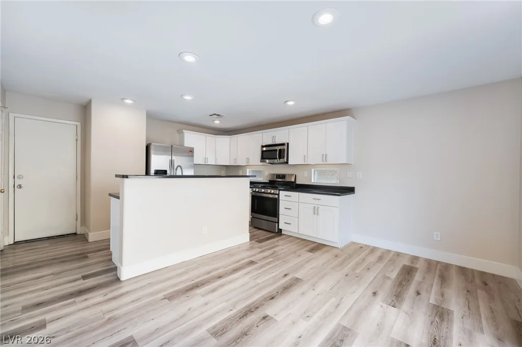 5965 Blackberry Field, Las Vegas, NV 89142