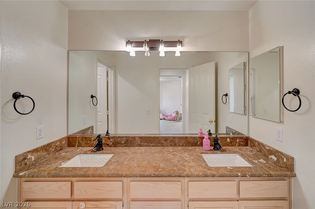 9240 Pitching Wedge, Las Vegas, NV 89134