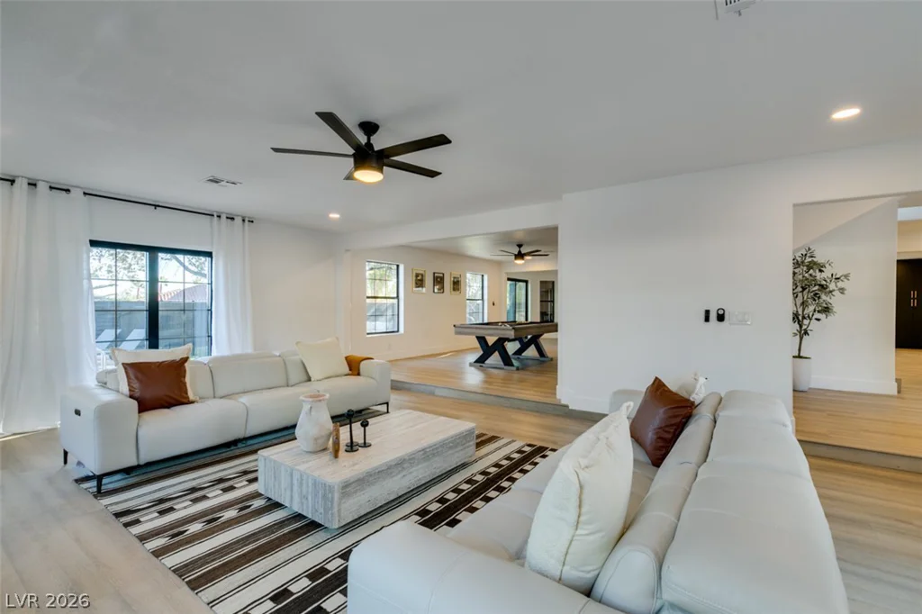 1860 Ski Slope, Las Vegas, NV 89117