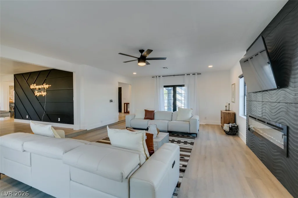 1860 Ski Slope, Las Vegas, NV 89117