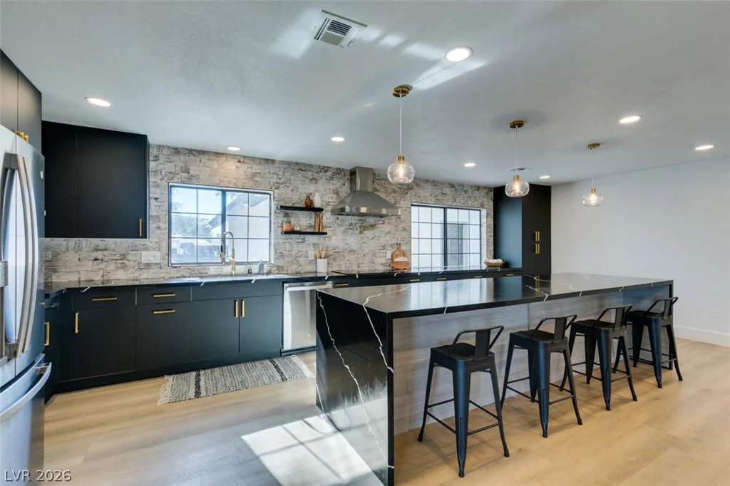 1860 Ski Slope, Las Vegas, NV 89117