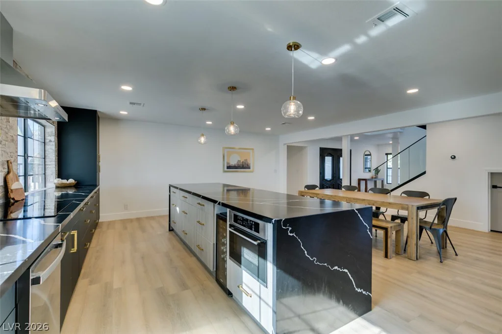 1860 Ski Slope, Las Vegas, NV 89117