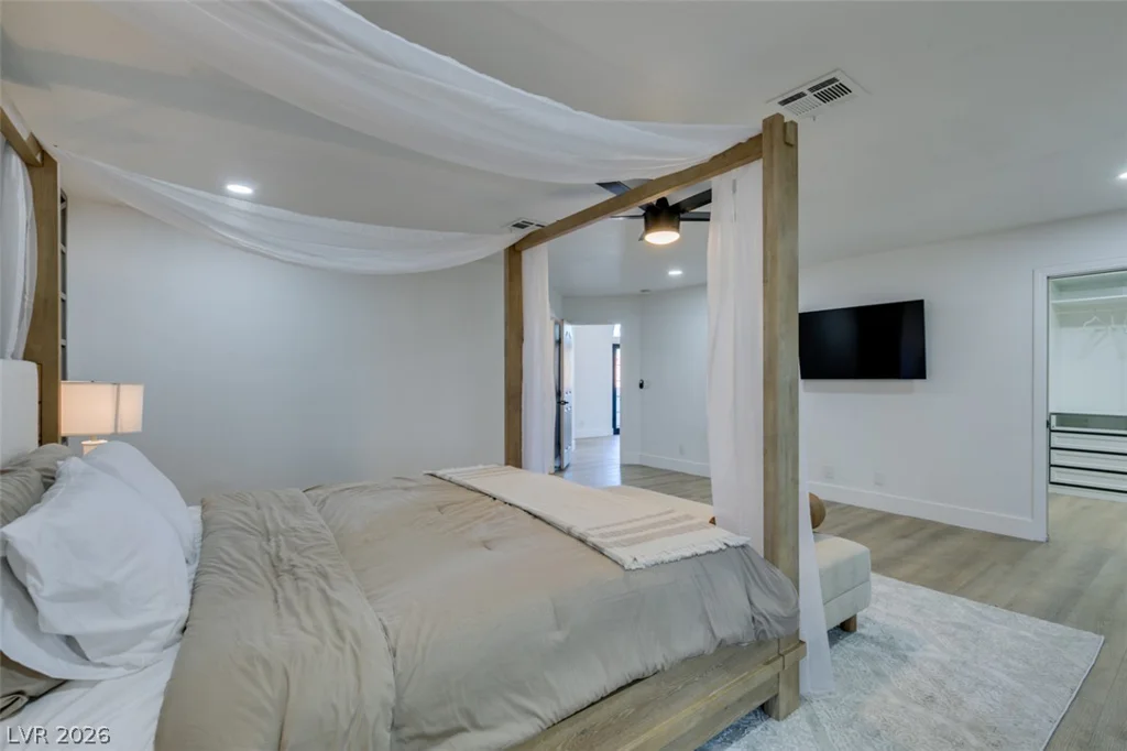 1860 Ski Slope, Las Vegas, NV 89117