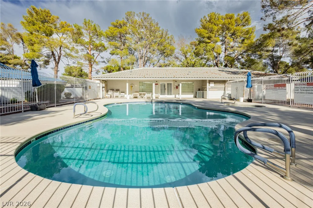 2121 Petersham, Las Vegas, NV 89108