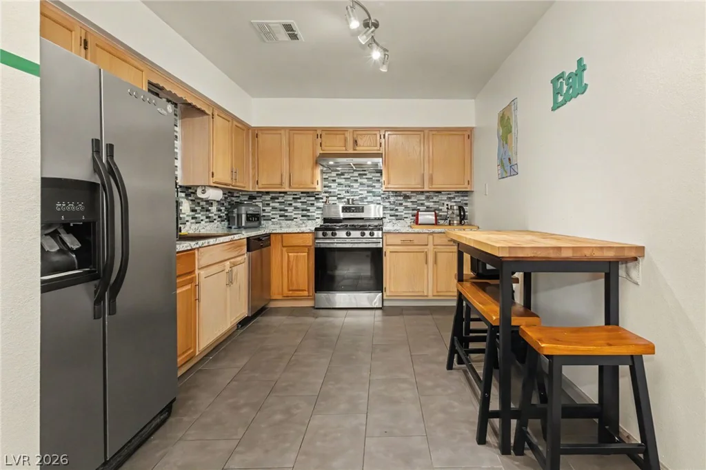2121 Petersham, Las Vegas, NV 89108