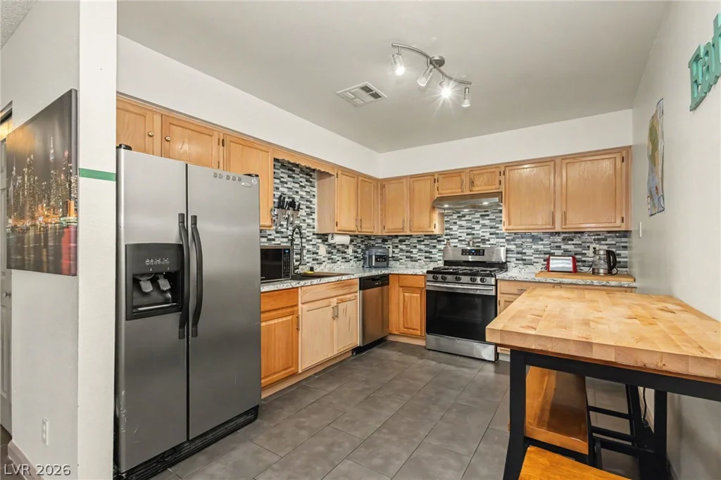 2121 Petersham, Las Vegas, NV 89108