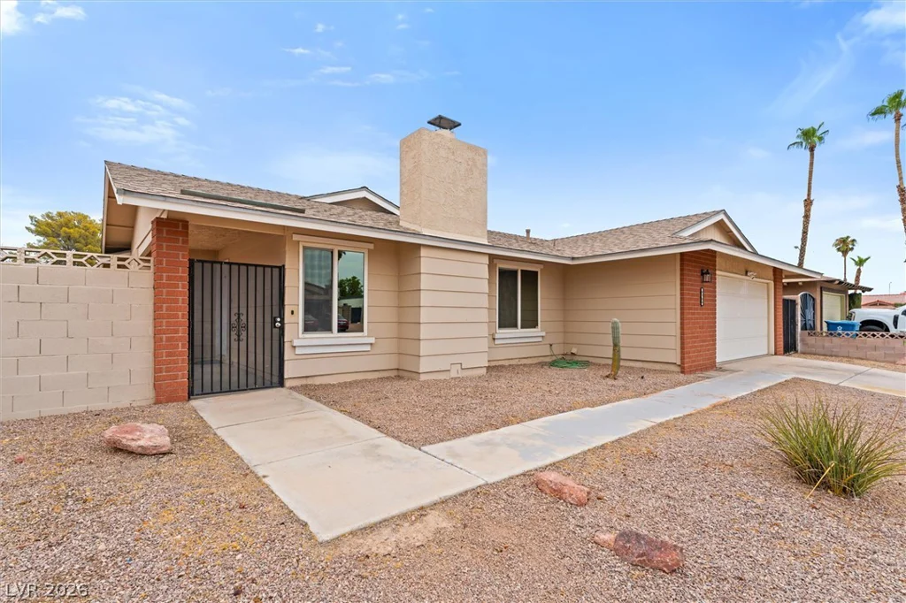 6364 Whippoorwill, Las Vegas, NV 89103