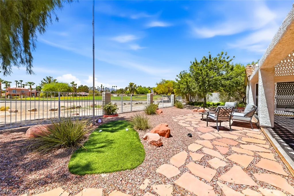 7441 Painted Shadows, Las Vegas, NV 89149