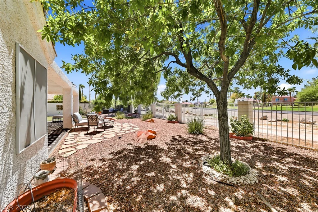 7441 Painted Shadows, Las Vegas, NV 89149