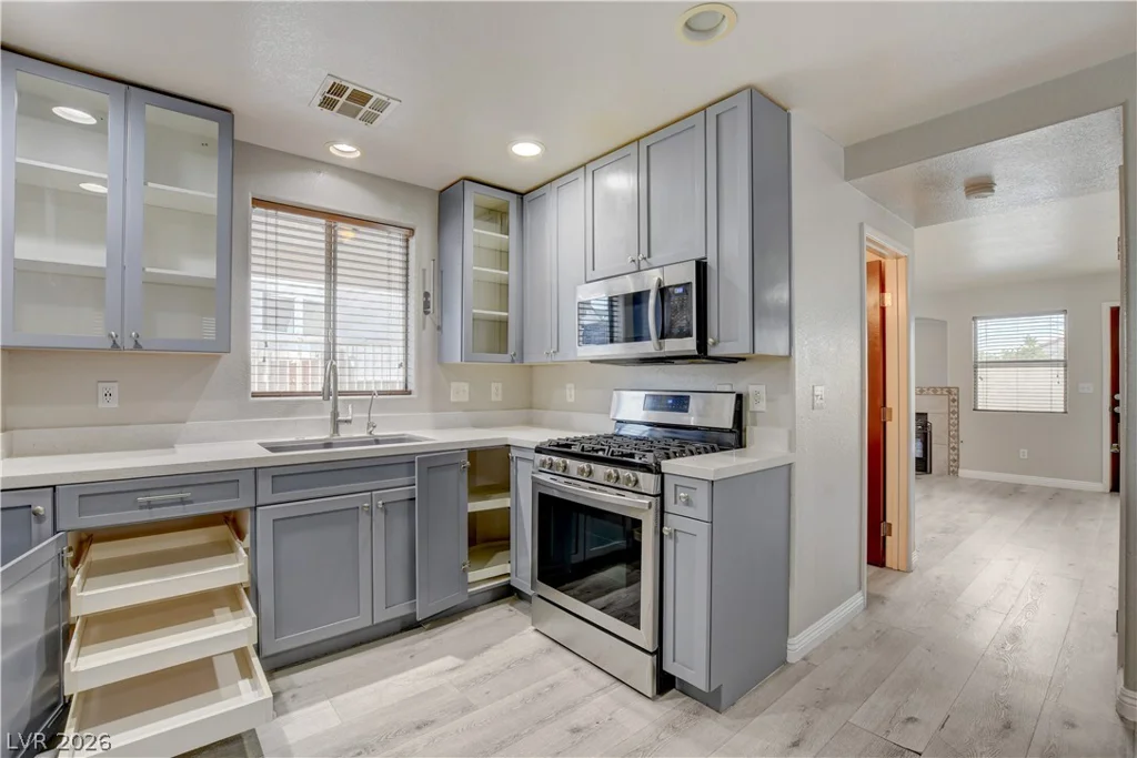 4216 Sky Sands, Las Vegas, NV 89147