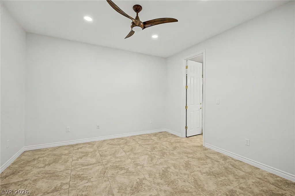 7504 Via Del Mar, Las Vegas, NV 89131