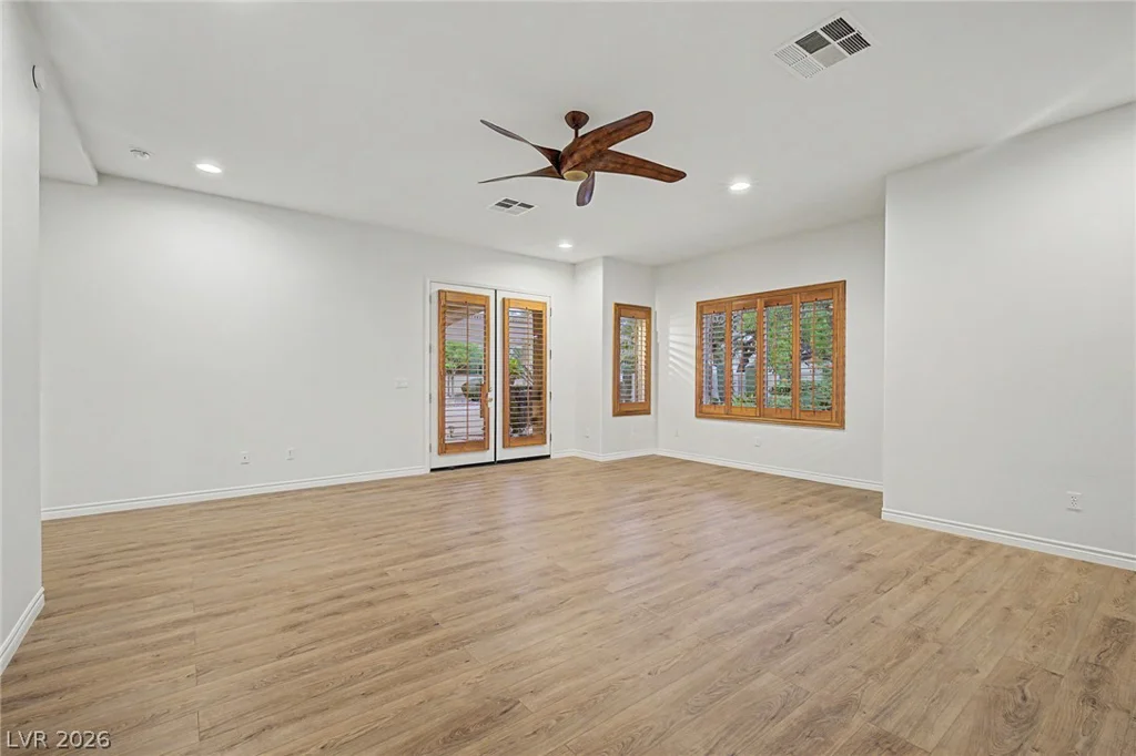 7504 Via Del Mar, Las Vegas, NV 89131
