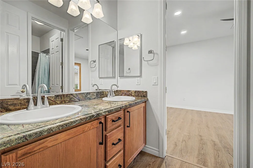 7504 Via Del Mar, Las Vegas, NV 89131