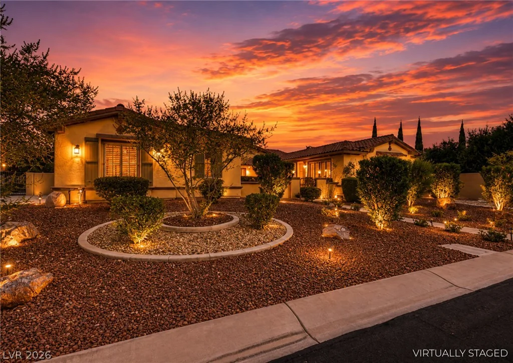 7504 Via Del Mar, Las Vegas, NV 89131