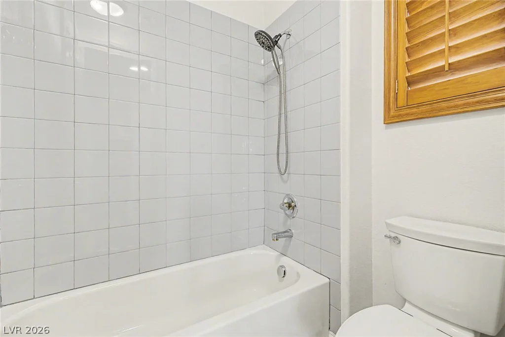 7504 Via Del Mar, Las Vegas, NV 89131
