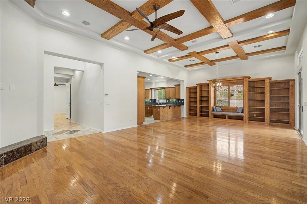 7504 Via Del Mar, Las Vegas, NV 89131