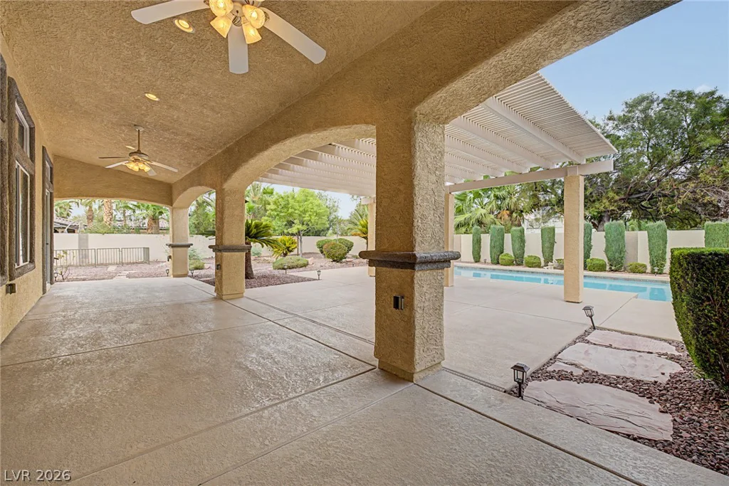 7504 Via Del Mar, Las Vegas, NV 89131