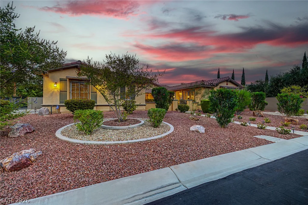 7504 Via Del Mar, Las Vegas, NV 89131