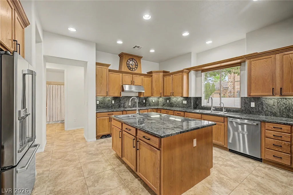7504 Via Del Mar, Las Vegas, NV 89131