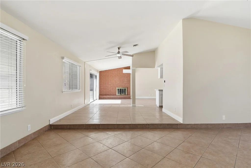 6825 Oakey, Las Vegas, NV 89146
