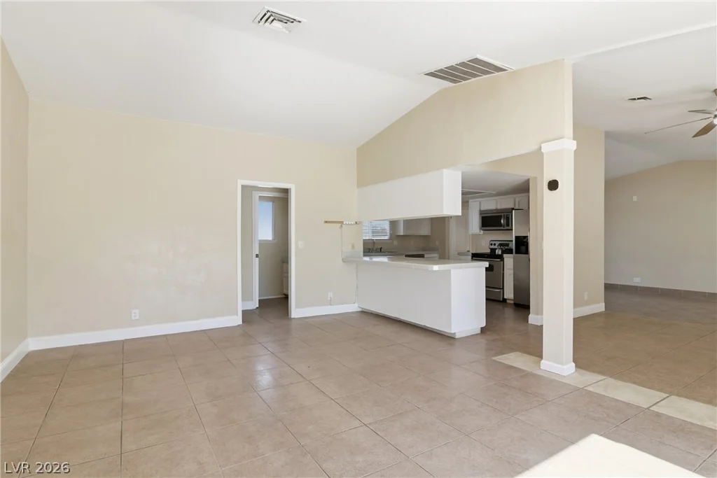 6825 Oakey, Las Vegas, NV 89146