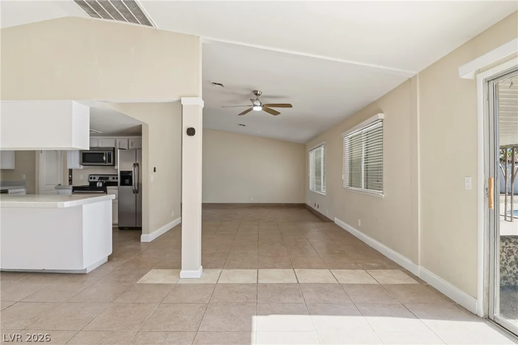 6825 Oakey, Las Vegas, NV 89146