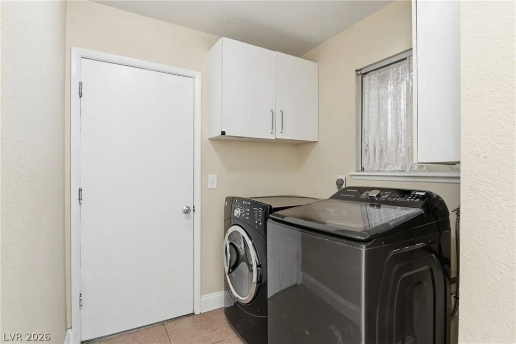 6825 Oakey, Las Vegas, NV 89146