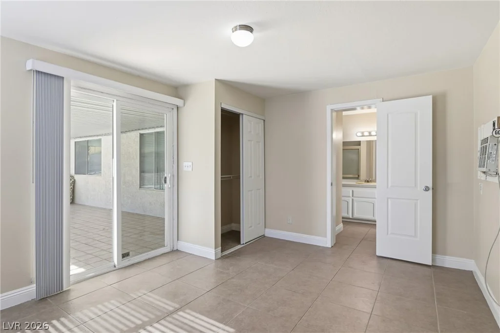 6825 Oakey, Las Vegas, NV 89146