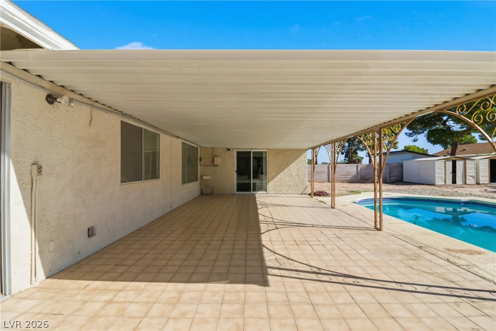 6825 Oakey, Las Vegas, NV 89146