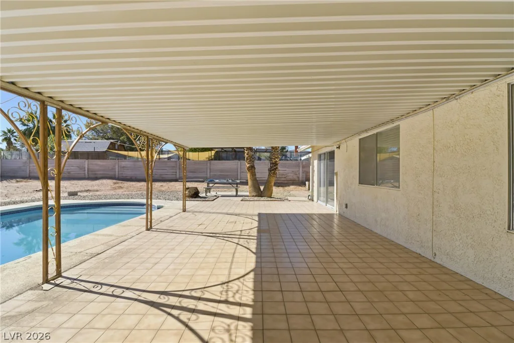 6825 Oakey, Las Vegas, NV 89146