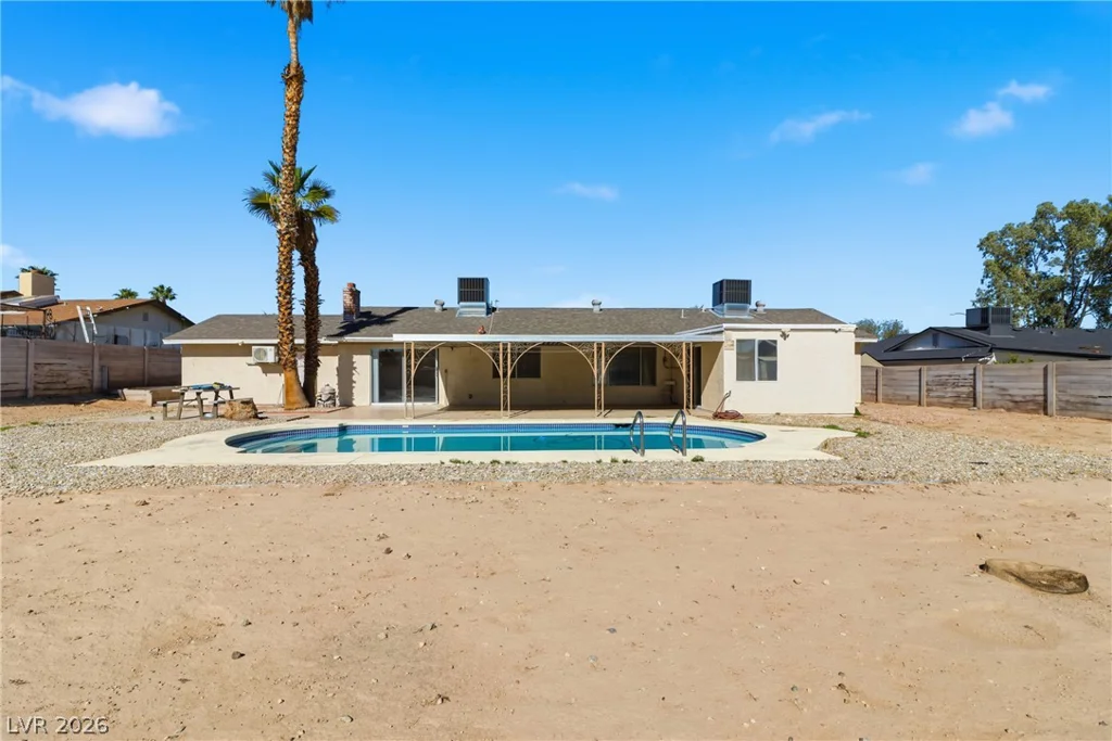 6825 Oakey, Las Vegas, NV 89146