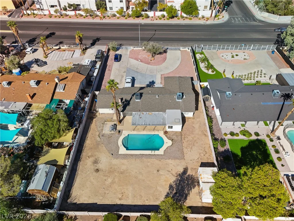 6825 Oakey, Las Vegas, NV 89146