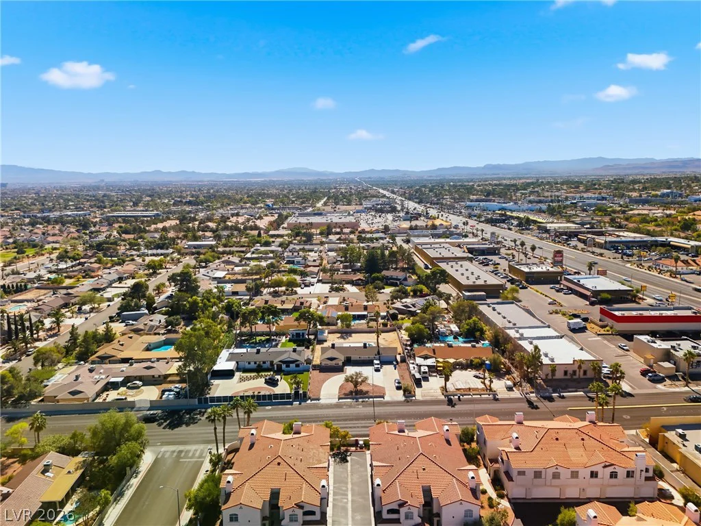 6825 Oakey, Las Vegas, NV 89146