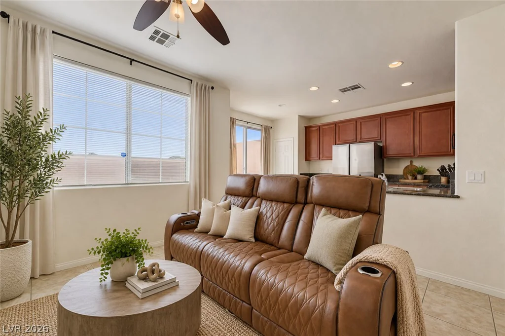 8333 Lower Trailhead, Las Vegas, NV 89113