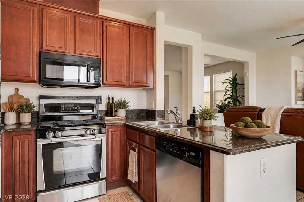 8333 Lower Trailhead, Las Vegas, NV 89113