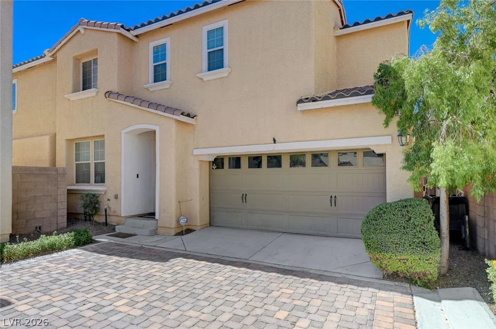 8333 Lower Trailhead, Las Vegas, NV 89113