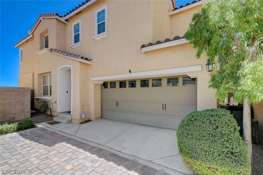 8333 Lower Trailhead, Las Vegas, NV 89113